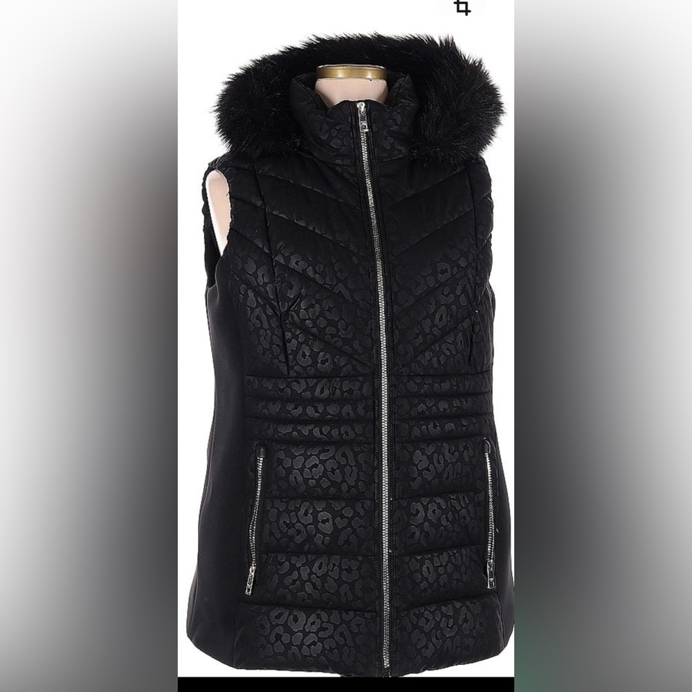 NWOT Michael Kors Black Patterned Vest with Faux Fur Trim. Never worn. Size 2X